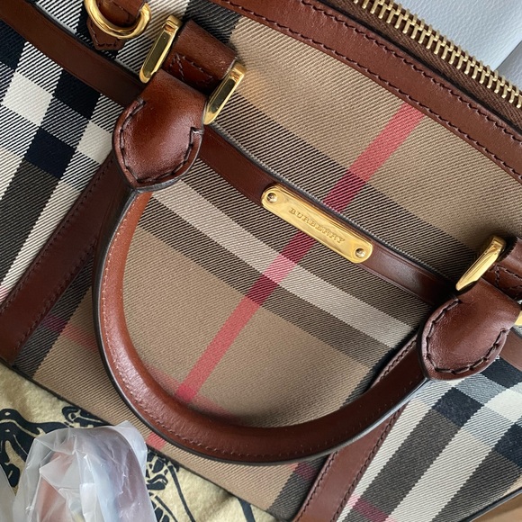 Burberry Bag - excellent condition!!! - Picture 6 of 11